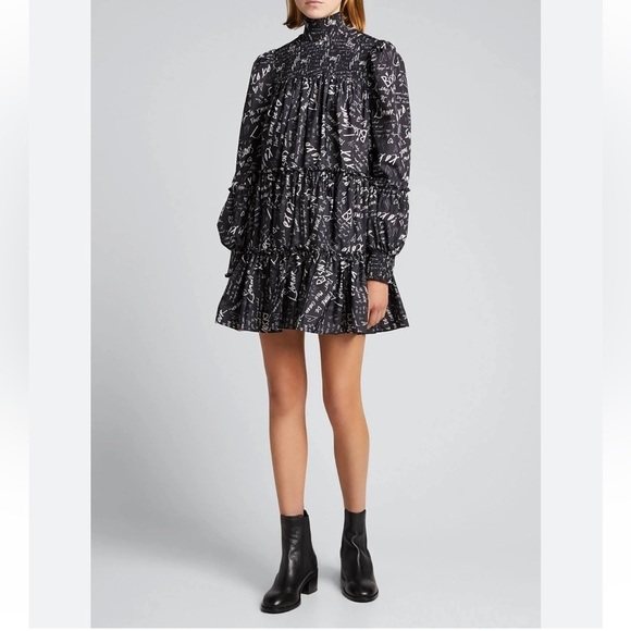New! Cinq a Sept SZ 4, Love note Rika dress in black/ivory.